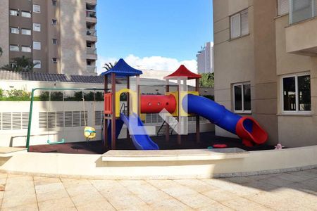 Apartamento à venda com 58m², 2 quartos e 2 vagasÁrea comum - Playground