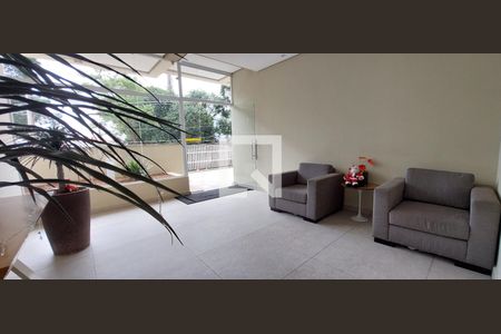 Apartamento à venda com 58m², 2 quartos e 2 vagasHall social