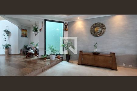 Casa à venda com 480m², 5 quartos e 8 vagas Casa à venda com 480m², 5 quartos e 8 vagasSala 2