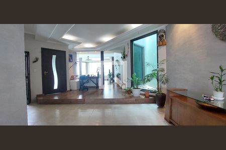 Casa à venda com 480m², 5 quartos e 8 vagas Casa à venda com 480m², 5 quartos e 8 vagasSala 2