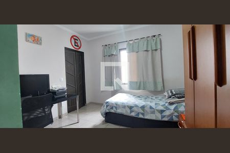 Casa à venda com 480m², 5 quartos e 8 vagas Casa à venda com 480m², 5 quartos e 8 vagasQuarto 2 Suíte