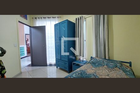 Casa à venda com 480m², 5 quartos e 8 vagas Casa à venda com 480m², 5 quartos e 8 vagasQuarto 5