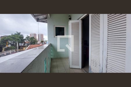 Casa à venda com 480m², 5 quartos e 8 vagas Casa à venda com 480m², 5 quartos e 8 vagasVaranda Quarto 4 suíte