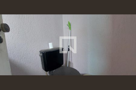 Casa à venda com 480m², 5 quartos e 8 vagas Casa à venda com 480m², 5 quartos e 8 vagasLavabo da edícula