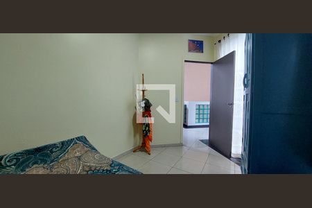 Casa à venda com 480m², 5 quartos e 8 vagas Casa à venda com 480m², 5 quartos e 8 vagasQuarto 5