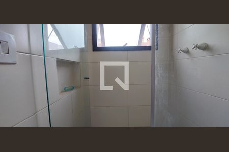 Casa à venda com 480m², 5 quartos e 8 vagas Casa à venda com 480m², 5 quartos e 8 vagasQuarto 3 suíte