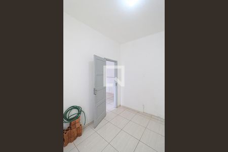 Casa à venda com 50m², 2 quartos e sem vaga Casa à venda com 50m², 2 quartos e sem vagaQuarto