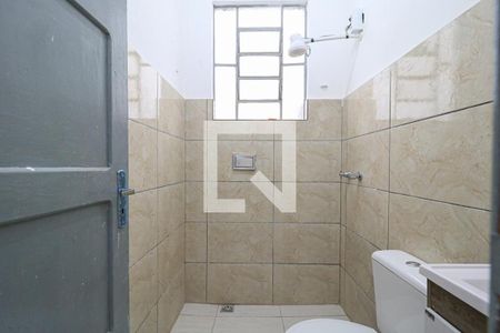 Casa à venda com 50m², 2 quartos e sem vaga Casa à venda com 50m², 2 quartos e sem vagaBanheiro