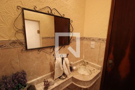 Casa à venda com 178m², 3 quartos e 3 vagasLavabo