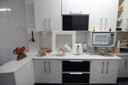 Casa à venda com 178m², 3 quartos e 3 vagasCozinha