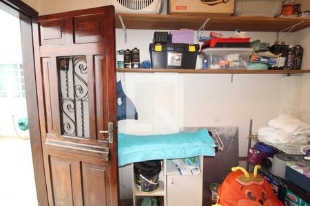 Casa à venda com 178m², 3 quartos e 3 vagasÁrea de Serviço - Quarto