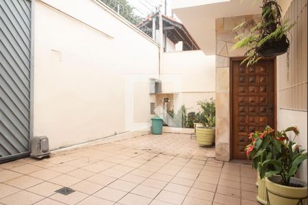 Casa à venda com 300m², 5 quartos e 2 vagasFrente da Casa