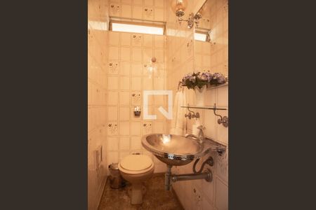 Casa à venda com 300m², 5 quartos e 2 vagasLavabo da Sala