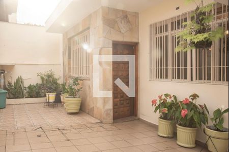 Casa à venda com 300m², 5 quartos e 2 vagasFrente da Casa