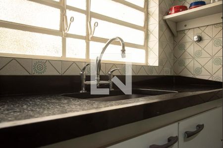 Casa à venda com 300m², 5 quartos e 2 vagasEdícula - Cozinha