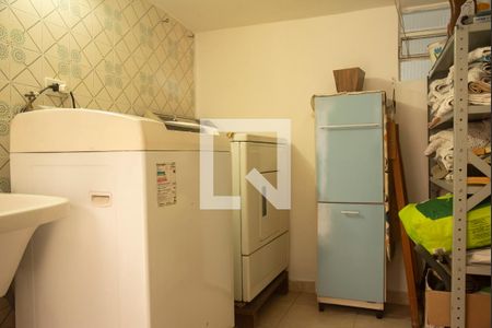 Casa à venda com 300m², 5 quartos e 2 vagasEdícula - Área de Serviço