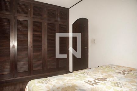 Casa à venda com 300m², 5 quartos e 2 vagasEdícula - Quarto 2