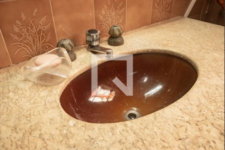 Casa à venda com 300m², 5 quartos e 2 vagasEdícula - Banheiro