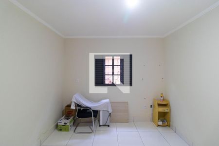 Casa à venda com 225m², 4 quartos e 4 vagas Casa à venda com 225m², 4 quartos e 4 vagasQuarto 02