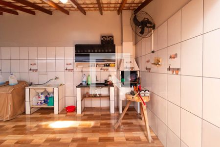 Casa à venda com 225m², 4 quartos e 4 vagas Casa à venda com 225m², 4 quartos e 4 vagasChurrasqueira