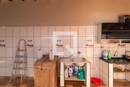 Casa à venda com 225m², 4 quartos e 4 vagas Casa à venda com 225m², 4 quartos e 4 vagasÁrea de Serviço