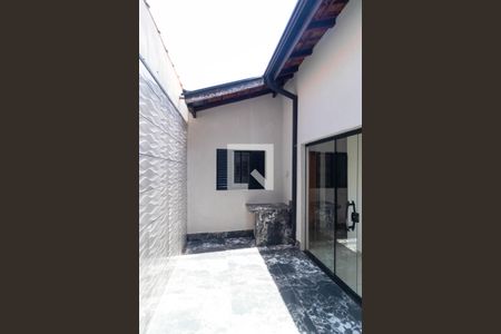 Casa à venda com 225m², 4 quartos e 4 vagas Casa à venda com 225m², 4 quartos e 4 vagasÁrea de Luz