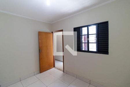 Casa à venda com 225m², 4 quartos e 4 vagas Casa à venda com 225m², 4 quartos e 4 vagasQuarto 01