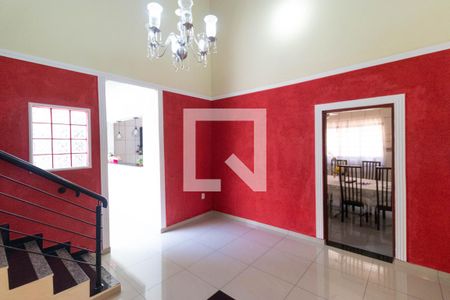 Casa à venda com 225m², 4 quartos e 4 vagas Casa à venda com 225m², 4 quartos e 4 vagasSalas