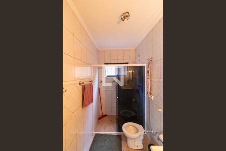 Casa à venda com 225m², 4 quartos e 4 vagas Casa à venda com 225m², 4 quartos e 4 vagasBanheiro