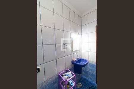 Casa à venda com 225m², 4 quartos e 4 vagas Casa à venda com 225m², 4 quartos e 4 vagasBanheiro da Suíte 02