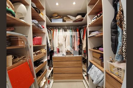 Apartamento à venda com 347m², 3 quartos e 2 vagasCloset da Suíte 2