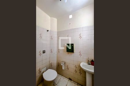 Casa à venda com 104m², 2 quartos e 1 vagaBanheiro de serviço