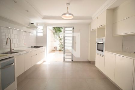 Casa à venda com 85m², 2 quartos e sem vaga Casa à venda com 85m², 2 quartos e sem vagaCozinha