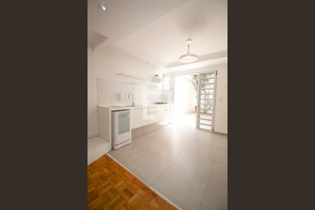 Casa à venda com 85m², 2 quartos e sem vaga Casa à venda com 85m², 2 quartos e sem vagaCozinha