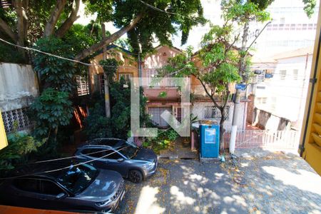 Casa à venda com 85m², 2 quartos e sem vaga Casa à venda com 85m², 2 quartos e sem vagaQuarto