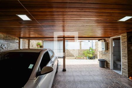 Casa à venda com 144m², 2 quartos e 1 vaga Casa à venda com 144m², 2 quartos e 1 vagaGaragem