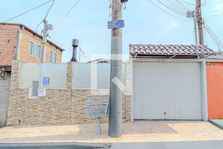 Casa à venda com 144m², 2 quartos e 1 vaga Casa à venda com 144m², 2 quartos e 1 vagaFachada