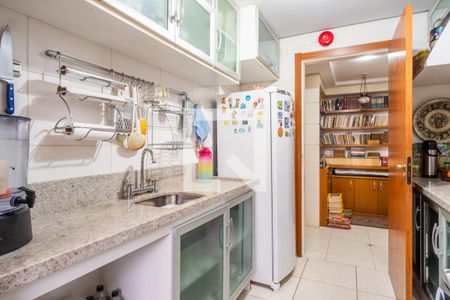 Apartamento à venda com 94m², 3 quartos e 2 vagasCozinha e Área de Serviço