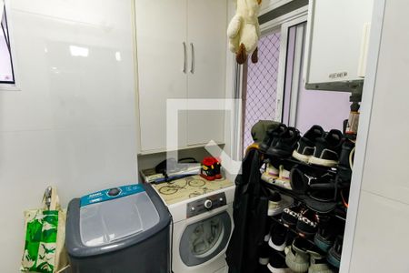 Apartamento à venda com 88m², 2 quartos e 2 vagas Apartamento à venda com 88m², 2 quartos e 2 vagasDetalhe da area de serviço