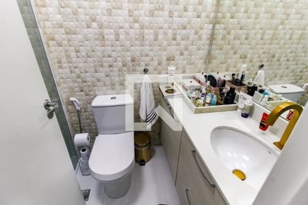 Apartamento à venda com 88m², 2 quartos e 2 vagas Apartamento à venda com 88m², 2 quartos e 2 vagasBanheiro da Suíte 1