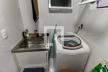 Apartamento à venda com 88m², 2 quartos e 2 vagas Apartamento à venda com 88m², 2 quartos e 2 vagasDetalhe da area de serviço