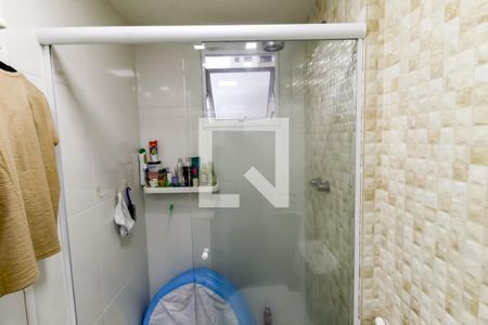 Apartamento à venda com 88m², 2 quartos e 2 vagas Apartamento à venda com 88m², 2 quartos e 2 vagasBanheiro da Suíte 1