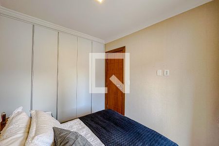 Casa de condomínio à venda com 145m², 3 quartos e 2 vagasQuarto 3