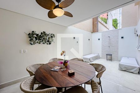 Casa de condomínio à venda com 145m², 3 quartos e 2 vagasÁrea externa