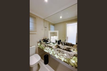 Casa de condomínio à venda com 145m², 3 quartos e 2 vagasLavabo