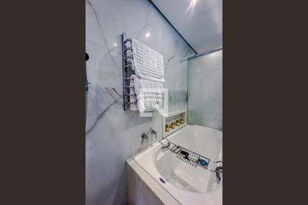 Casa de condomínio à venda com 145m², 3 quartos e 2 vagasBanheiro da Suíte