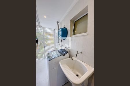 Casa de condomínio à venda com 145m², 3 quartos e 2 vagasÁrea de Serviço