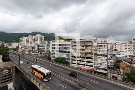 Vista de apartamento para alugar com 3 quartos, 98m² em Rio Comprido, Rio de Janeiro