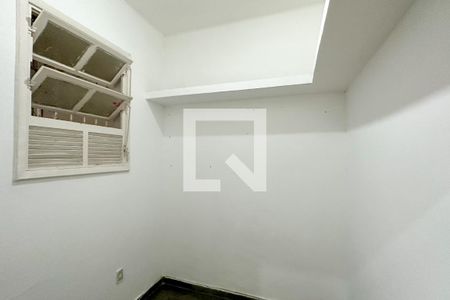 Apartamento à venda com 148m², 3 quartos e sem vagaBanheiro de serviço