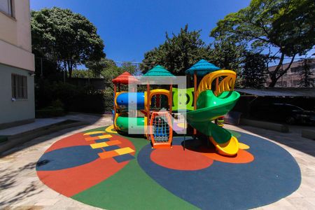 Apartamento para alugar com 49m², 2 quartos e 1 vaga Apartamento para alugar com 49m², 2 quartos e 1 vagaÁrea comum - Playground